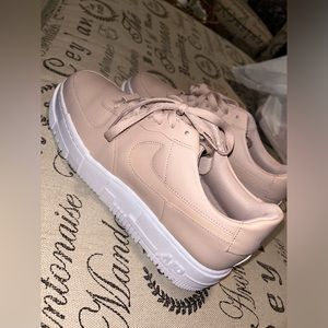 Air Force 1 pixel beige/pink